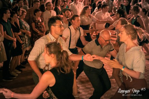 Limoges'Hop #5

Partage libre à des fins non promotionnelles ou commerciales, en créditant l'auteur (@lightexmachina).

© Alexandre - LIGHT EX MACHINA 2023, tous droits réservés.